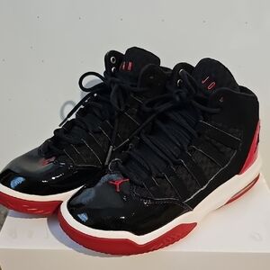 Jordan Kids Black and Red Sneakers